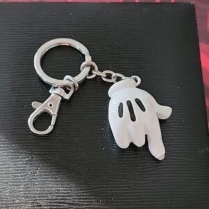 Disney Mickey Mouse White Glove Keychain